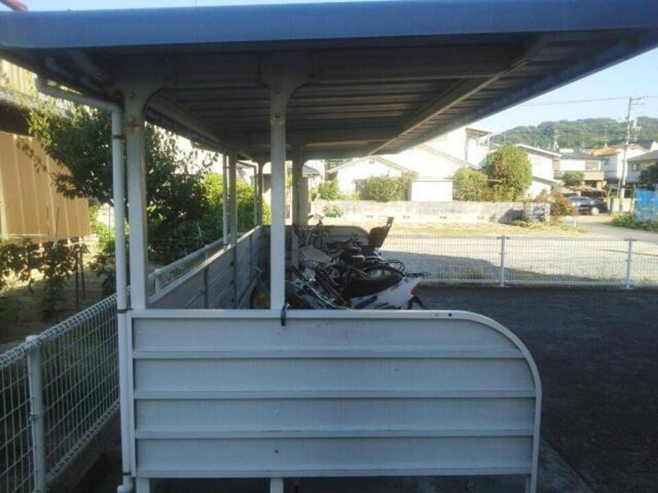 駐車場　駐輪場