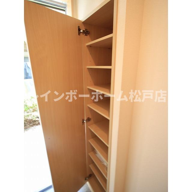 収納　ちょっとした収納スペースも充実しています