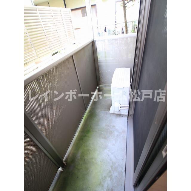 バルコニー　広々としたバルコニーです