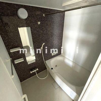 バス・シャワールーム　※写真は別号室のものですので現状優先とさせていただきます