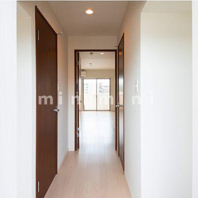 玄関　※写真は別号室のものですので現状優先とさせていただきます