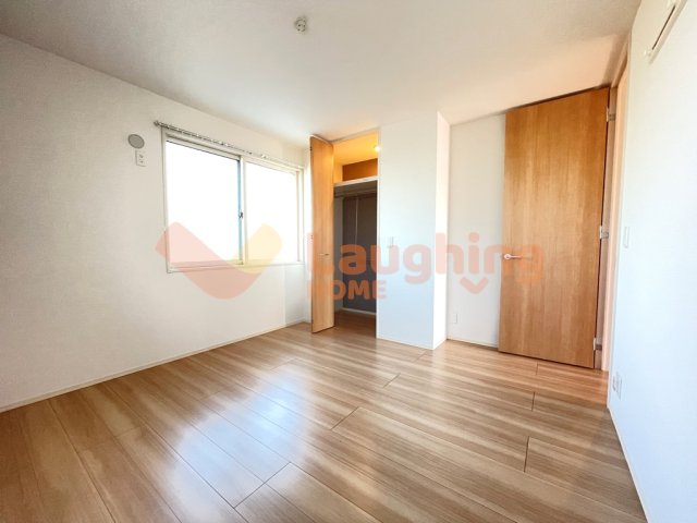 その他部屋・スペース　落ち着いて過ごせるお部屋なので、寝室にいかがでしょうか