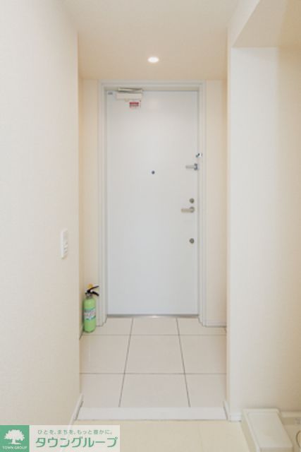 玄関　※写真は同タイプ住戸です。