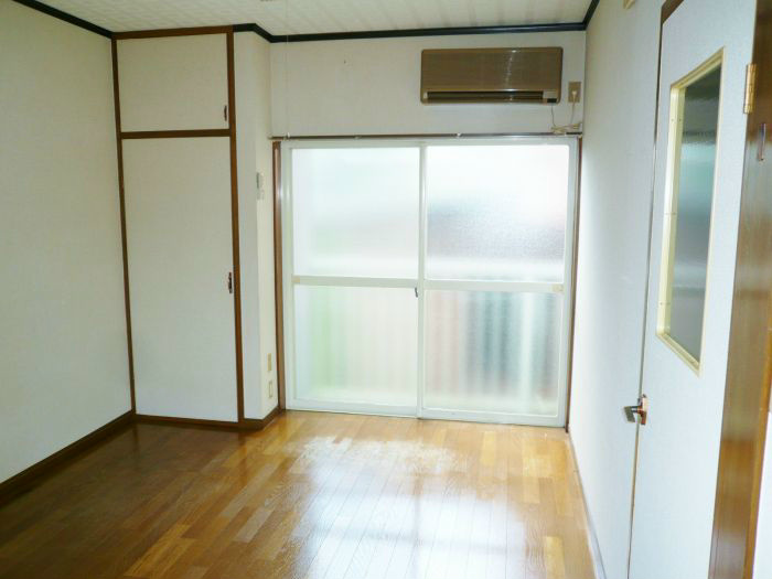 居室・リビング　反転タイプ