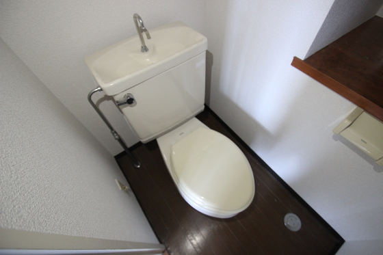 トイレ　※別部屋の写真です