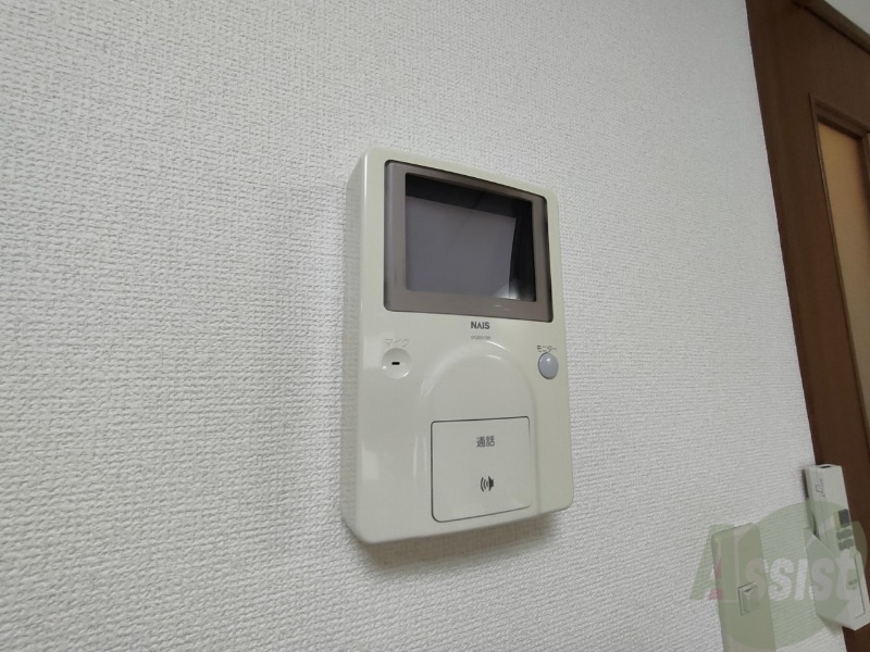 セキュリティ　ＴＶモニター付インターホンです。来客者の顔が見えるので安心！