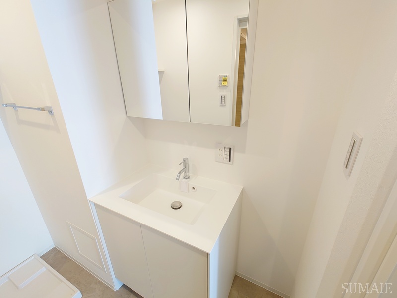 洗面設備　独立洗面台です☆