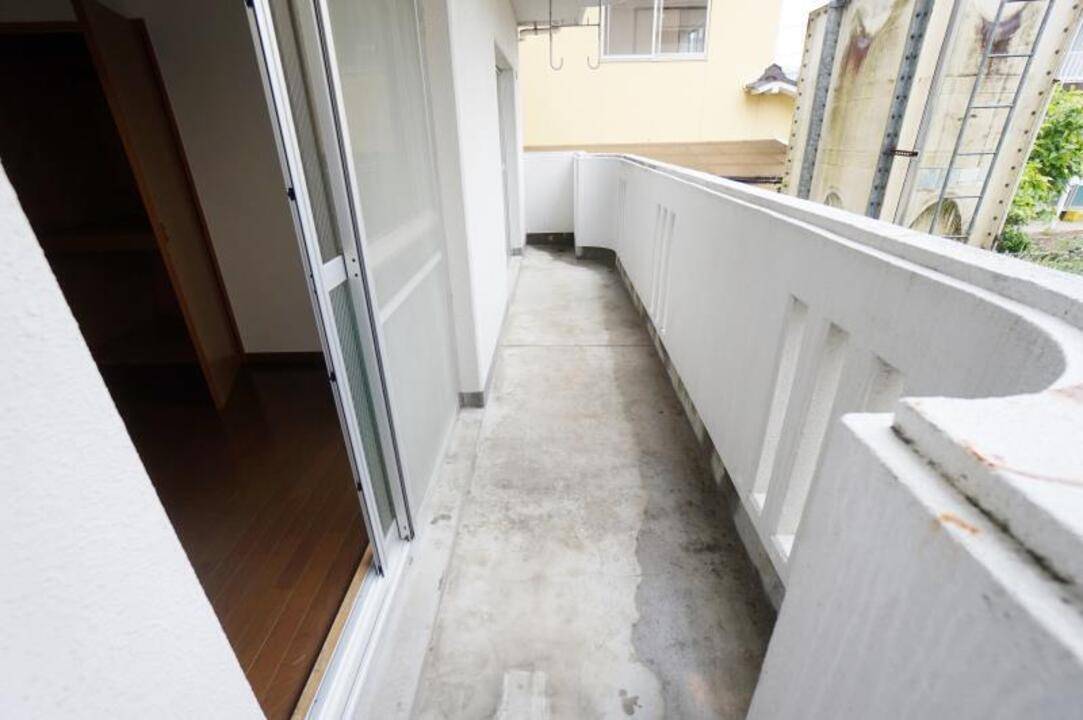 バルコニー　バルコニー