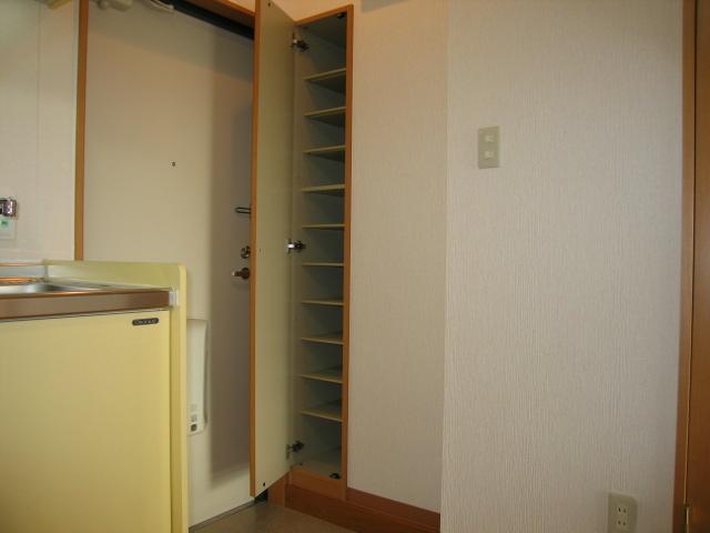 玄関　下駄箱付