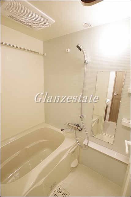 バス・シャワールーム　☆広々としたバスルーム☆