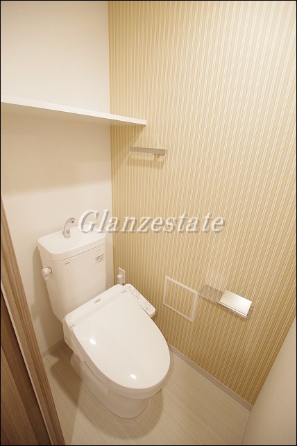 トイレ　☆温水洗浄便座完備のトイレ☆