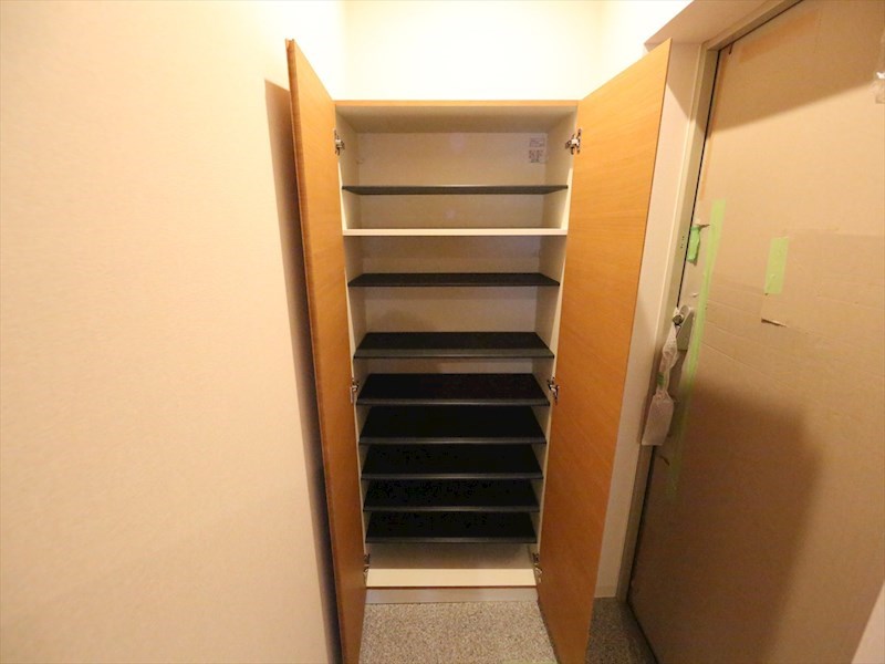 収納　玄関　シューズボックス付（収納充実してます）