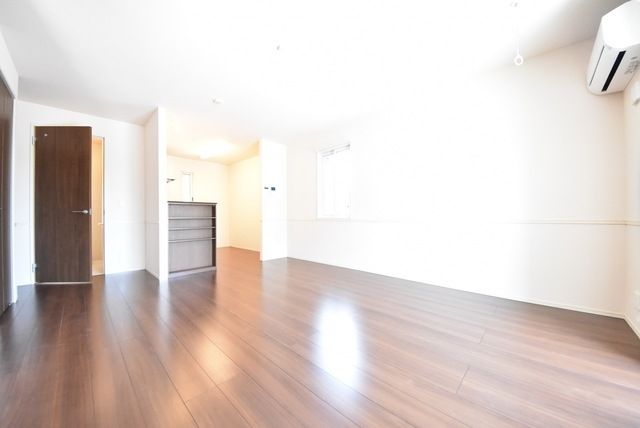 居室・リビング　綺麗な居室