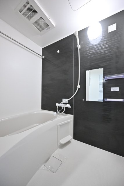 バス・シャワールーム　お風呂で日々の疲れを落としましょう