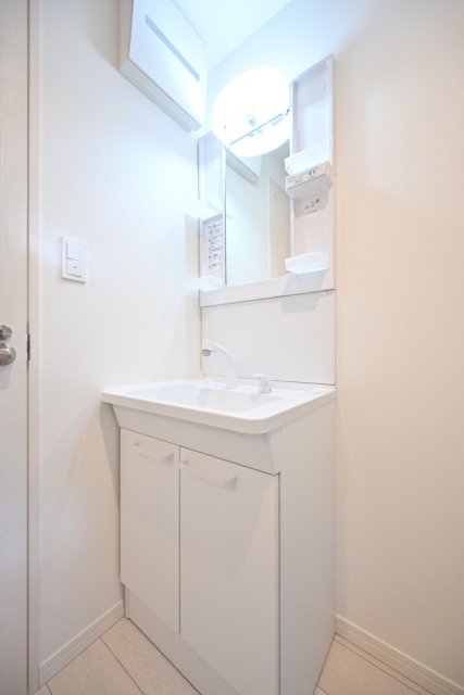 洗面設備　忙しい朝には欠かせない洗面所です