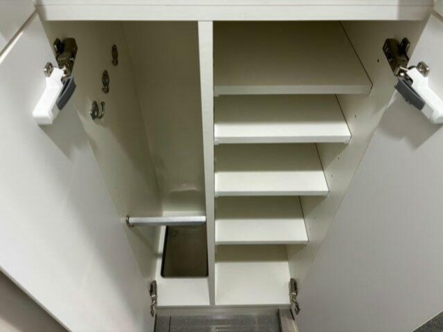 玄関　シューズボックス付き