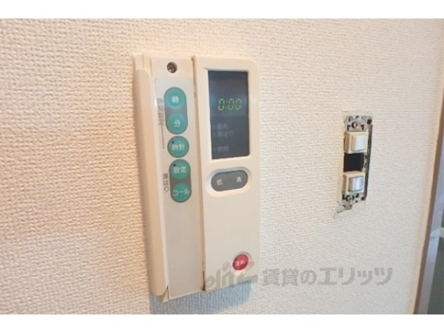 その他設備　給湯器リモコン