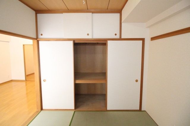 収納　（別タイプ参考写真）パークハイツ駒込　豊島区駒込3