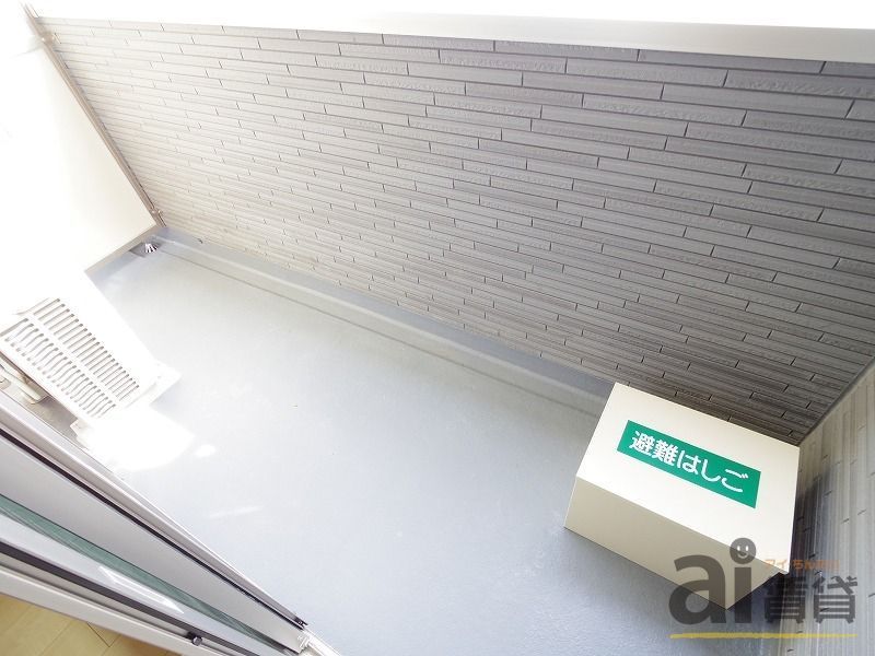 バルコニー　バルコニー