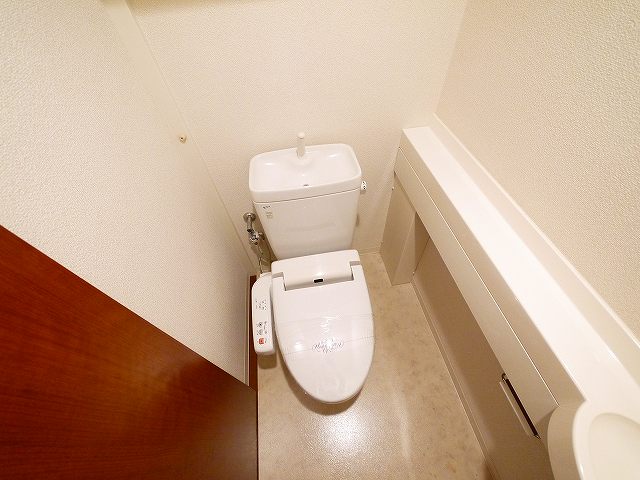 トイレ　ゆったりとした空間のトイレです