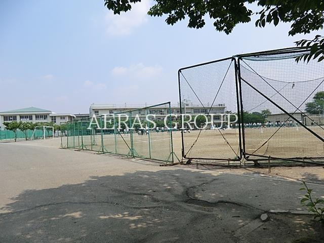 中学校　さいたま市立馬宮中学校（中学校）まで607m