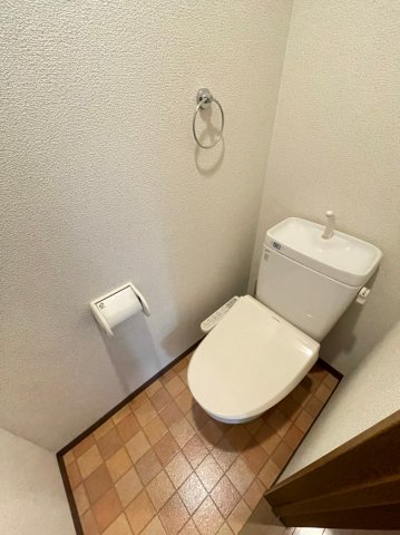 トイレ　※同タイプのお部屋のお写真です。