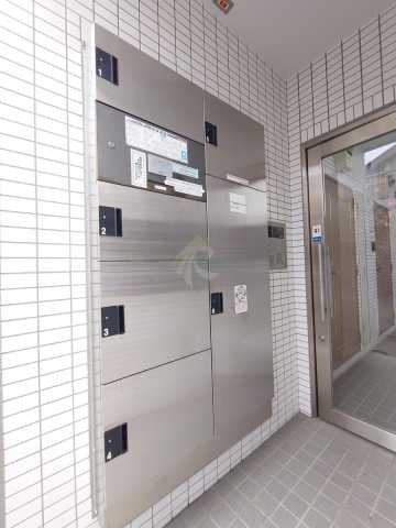 エントランス　メゾン　ブラン