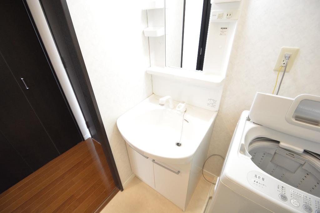 洗面設備　洗髪洗面化粧台