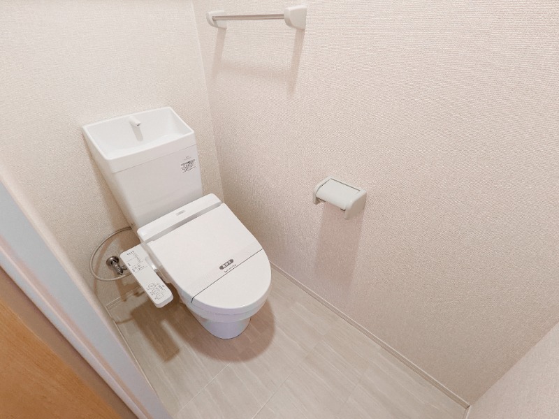 トイレ　図面と現状に相違がある場合には現状を優先