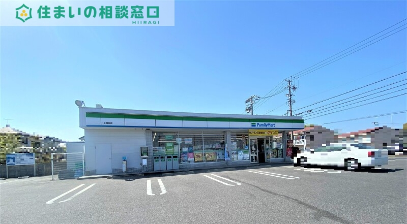 コンビニ　ファミリーマート小園前店（コンビニ）まで586m