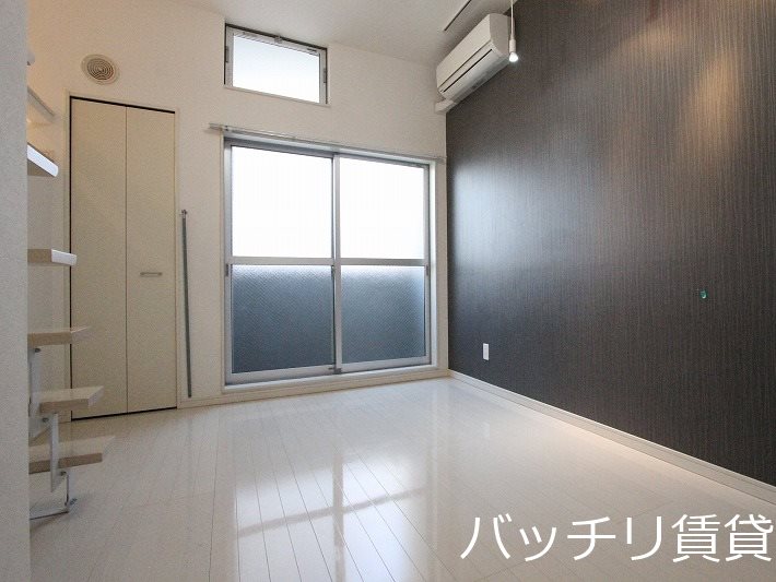 バルコニー　同型タイプの為、現状を優先致します。