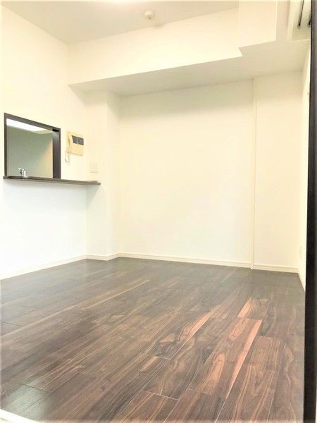 居室・リビング　☆明るい洋室☆