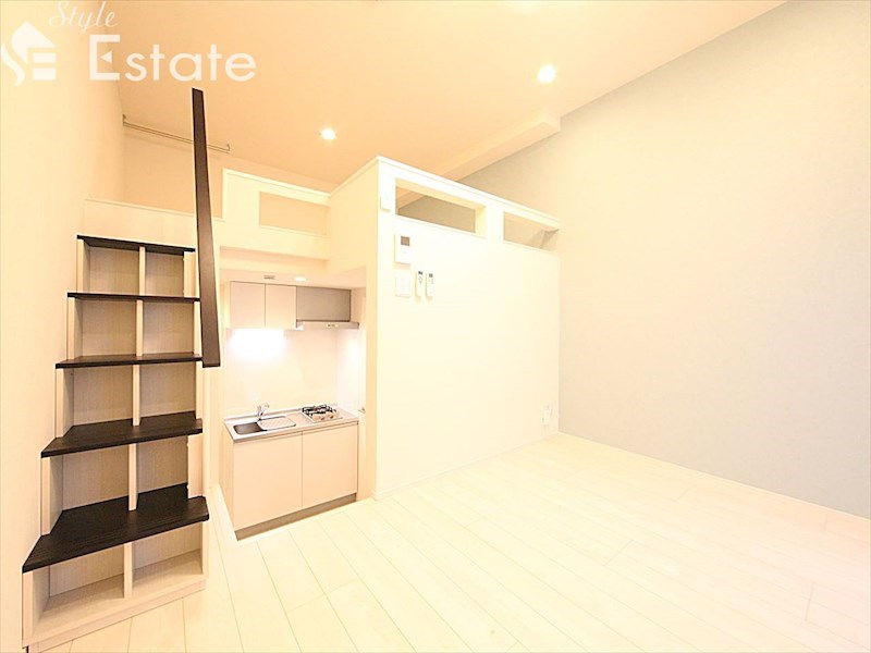 居室・リビング　内装