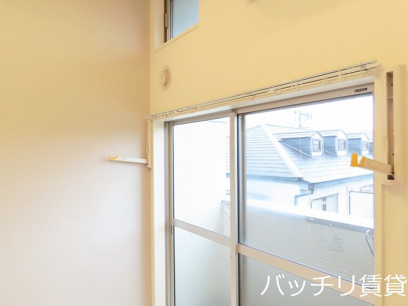 バルコニー　同型タイプの為、現状を優先致します。