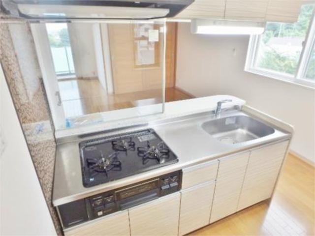 キッチン　３口グリル付システムキッチン