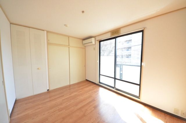 その他部屋・スペース　☆明るい洋室です☆