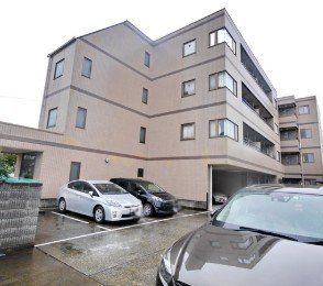 エントランス　外観