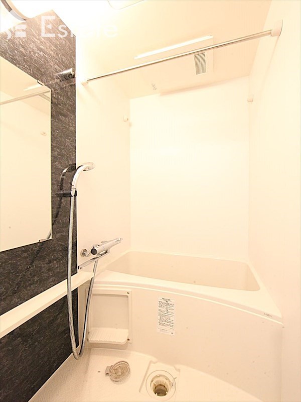 バス・シャワールーム　バスルーム