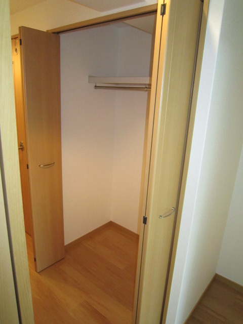 収納　写真は別号室になります