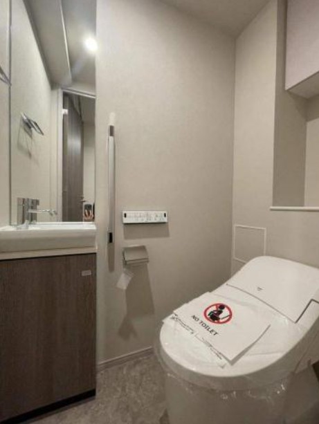 トイレ　同シリーズ　参考写真