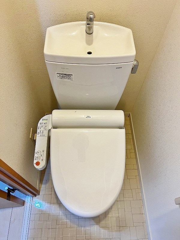 トイレ　★温水洗浄便座トイレ★