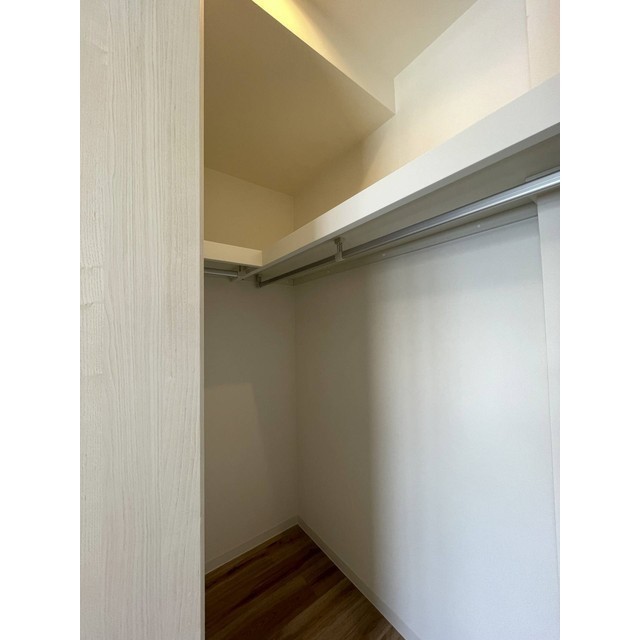 収納　収納力のあるウォークインクローゼットです！