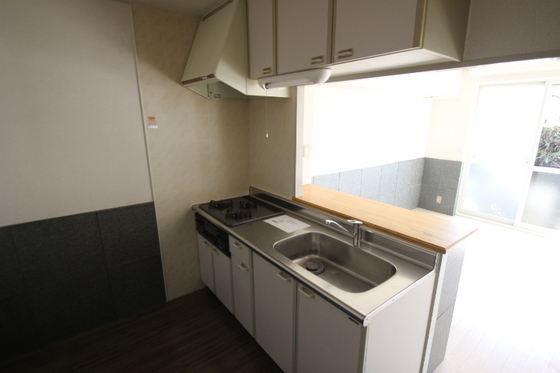 キッチン　※別部屋の写真です