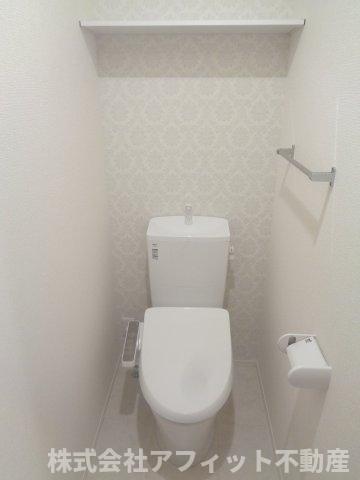 トイレ　温水洗浄暖房便座