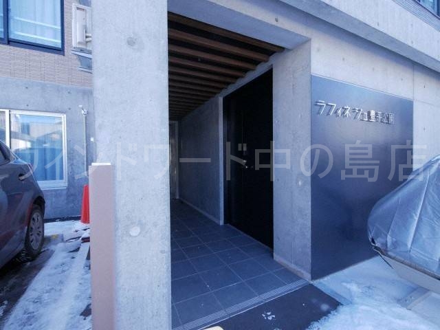 エントランス　詳細は、ウィンドワード中の島店までご相談下さい。