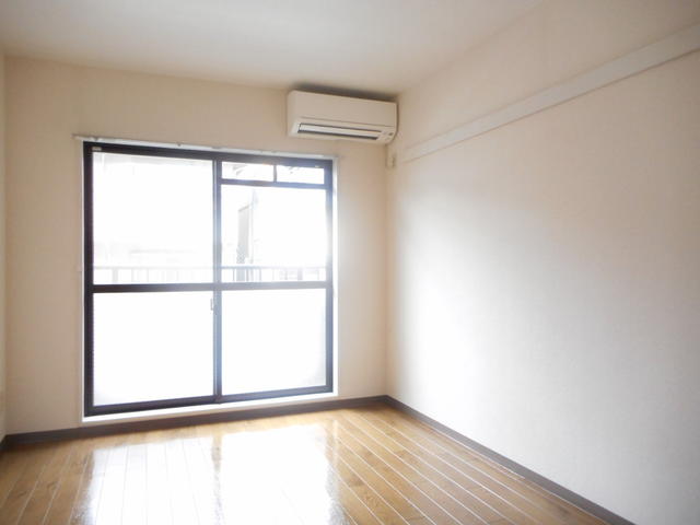 居室・リビング　参考写真になります。