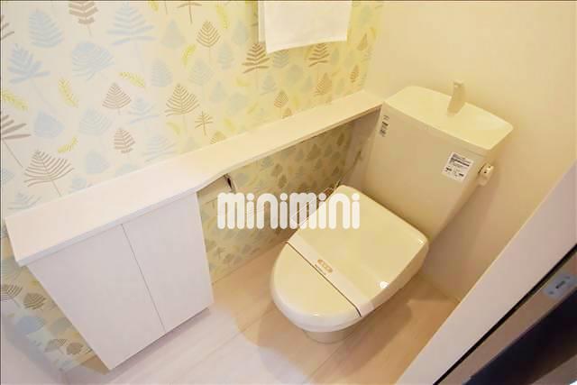 トイレ　シャワートイレ付きです。