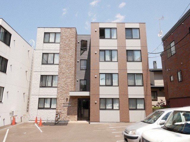 建物外観　都市ガス採用・ネット無料のデザイナーズマンション♪