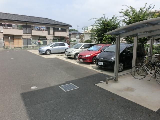 駐車場　駐車場あります