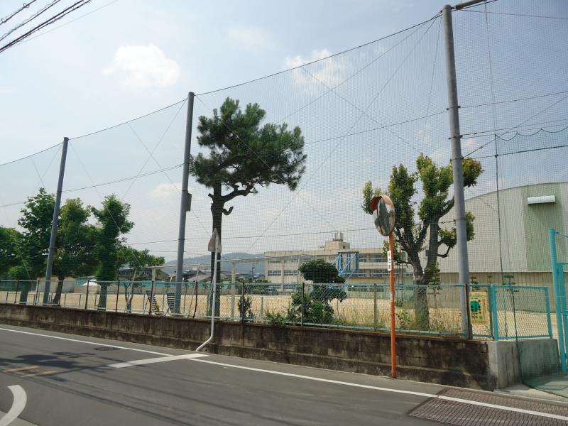 小学校　高島小学校（小学校）まで1488m